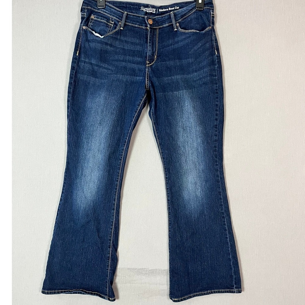 Signature by Levi Strauss & Co. Women's Bootcut Jeans 14 Dark Wash Denim GUC